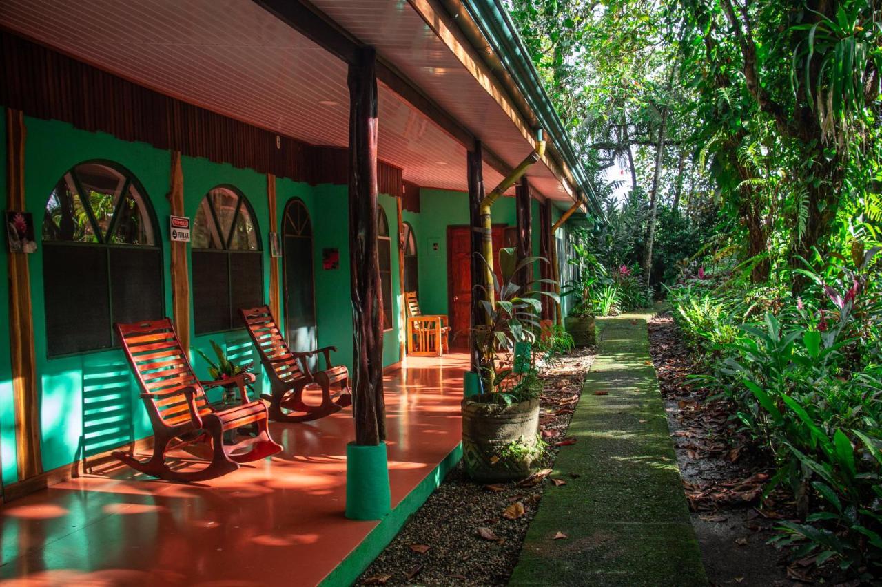 La Palapa Hut Nature Hostel Пуэрто-Хименес Экстерьер фото